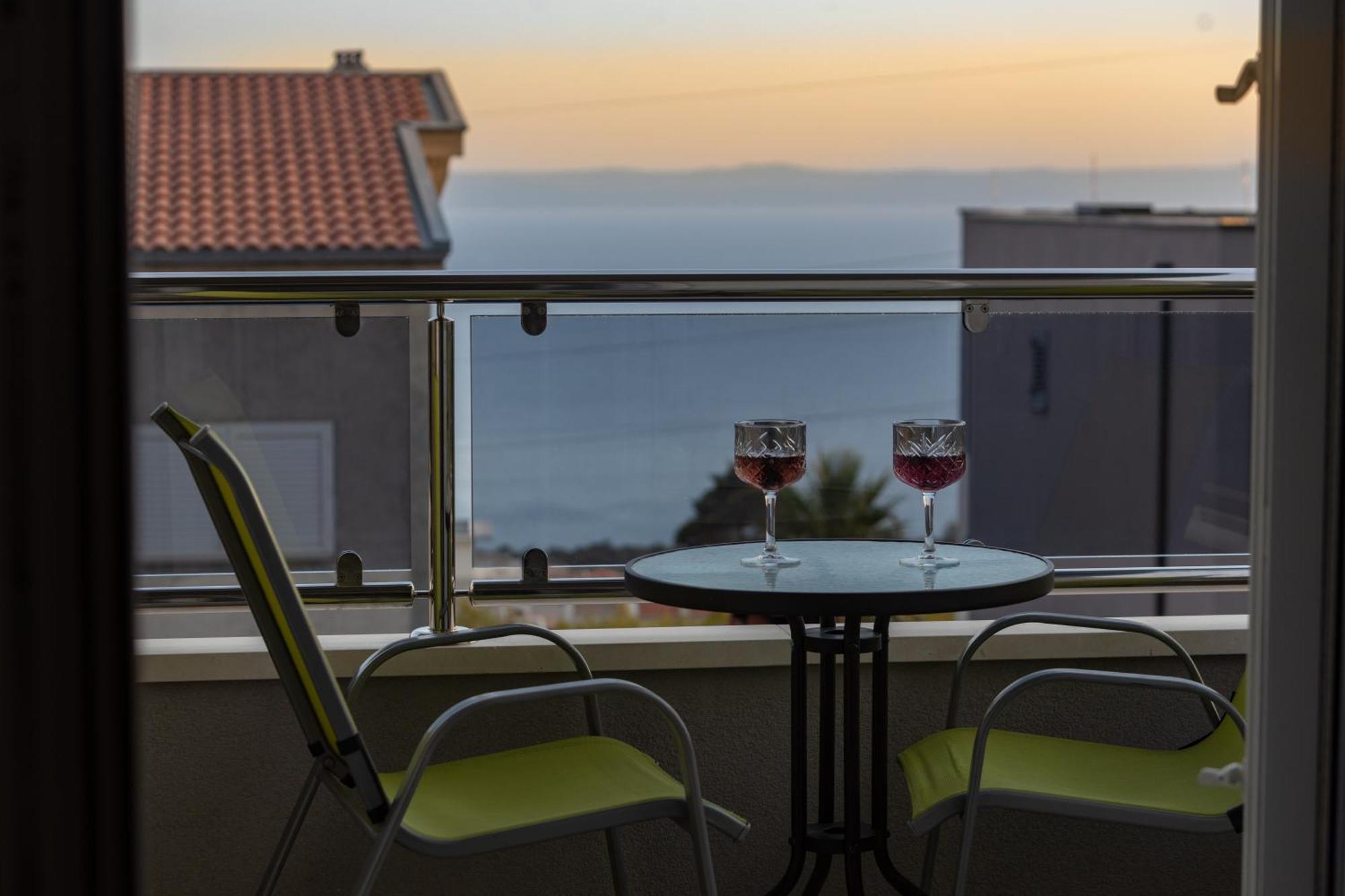 Villa Em Makarska Kamer foto