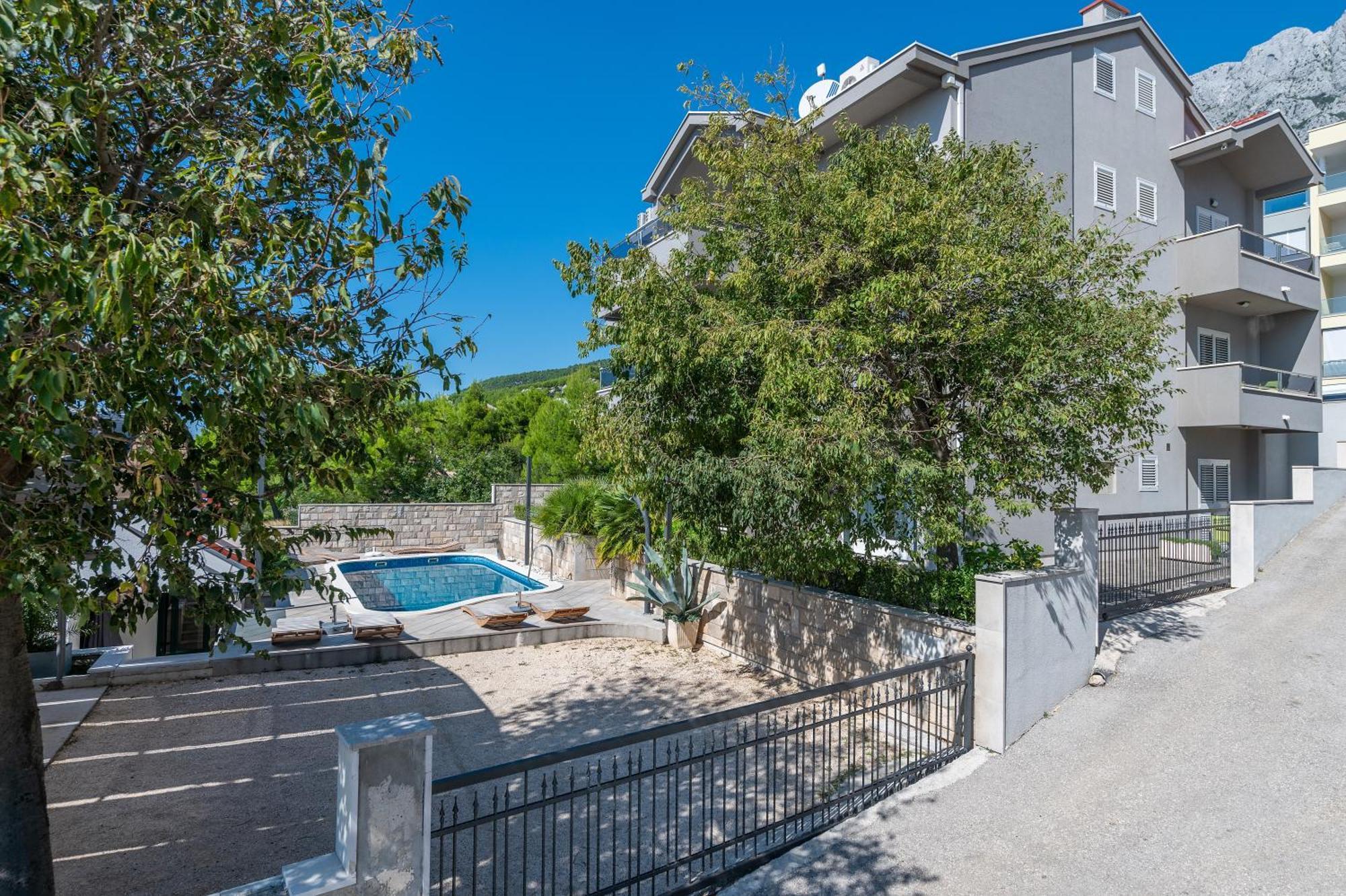 Villa Em Makarska Buitenkant foto