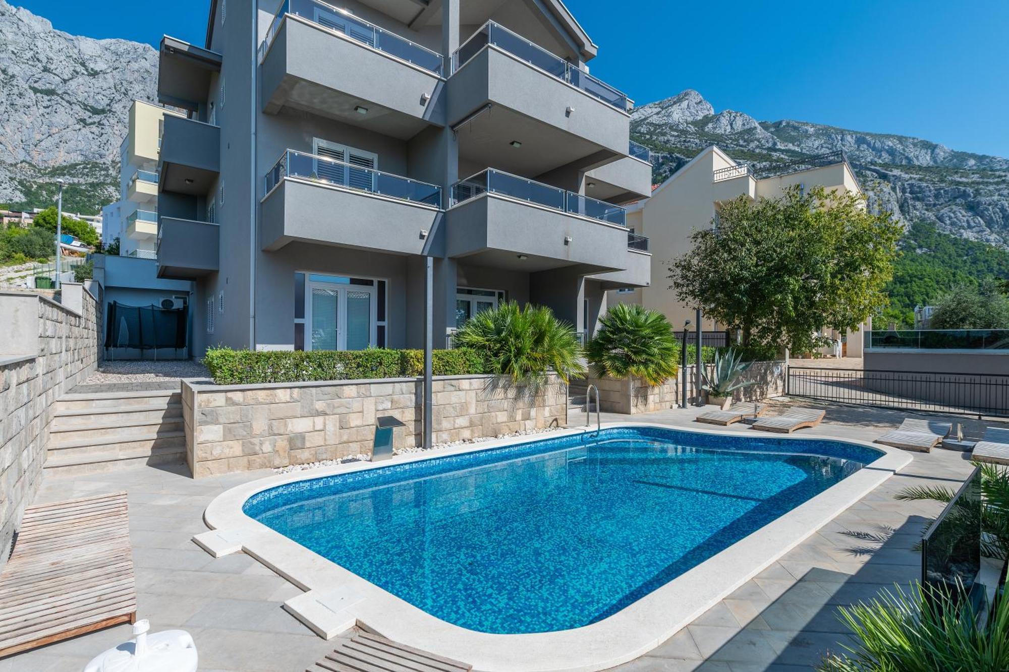 Villa Em Makarska Buitenkant foto
