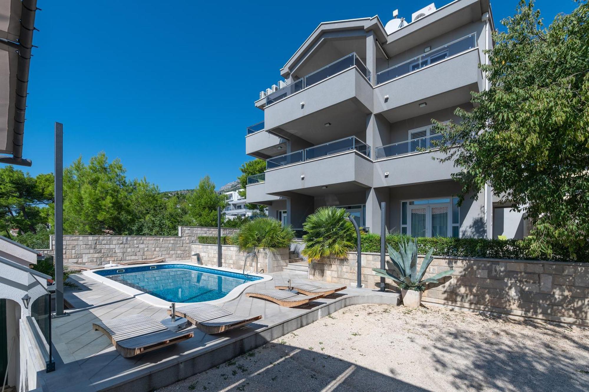 Villa Em Makarska Buitenkant foto