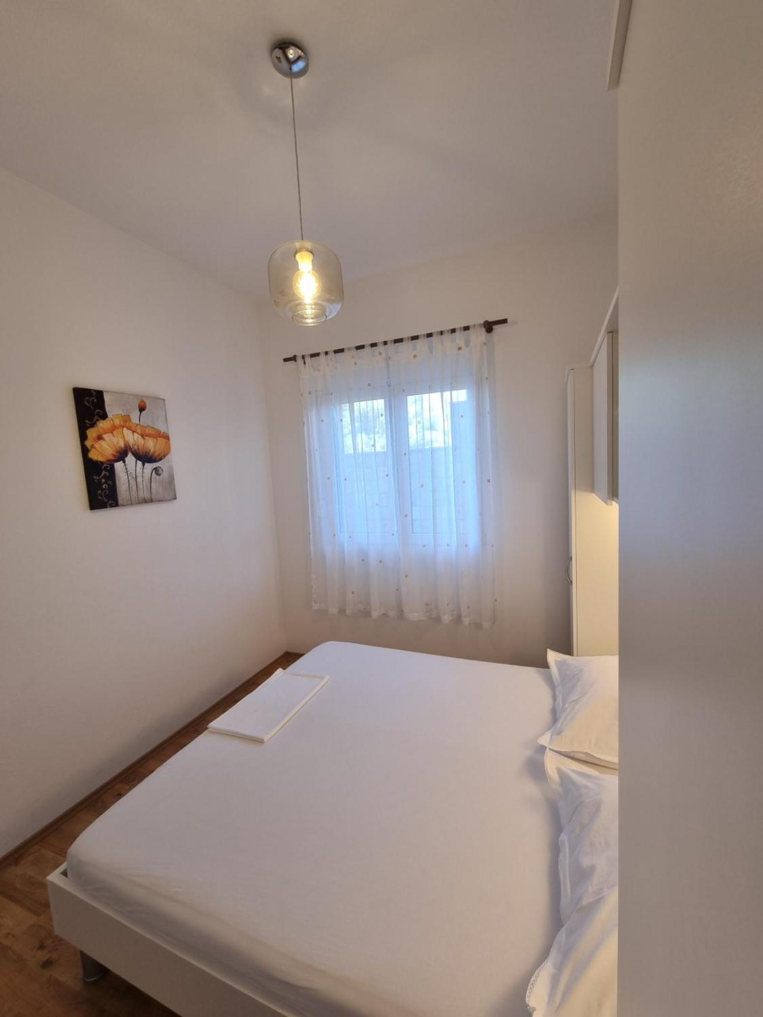 Villa Em Makarska Buitenkant foto